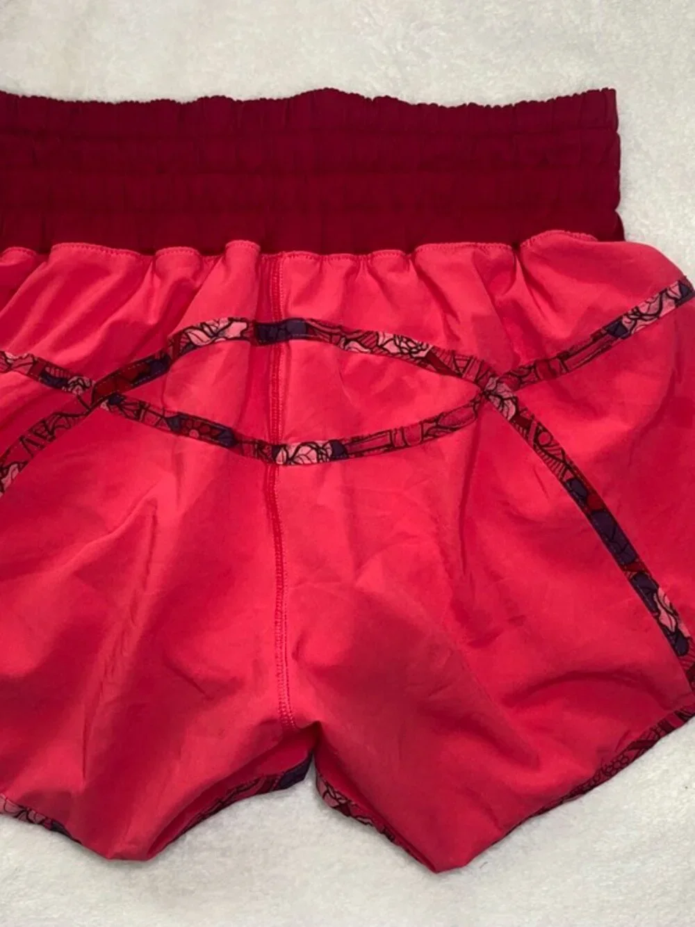 Lululemon Tracker Short II *4-way Stretch Boom Juice Shorts Size 6 VTG